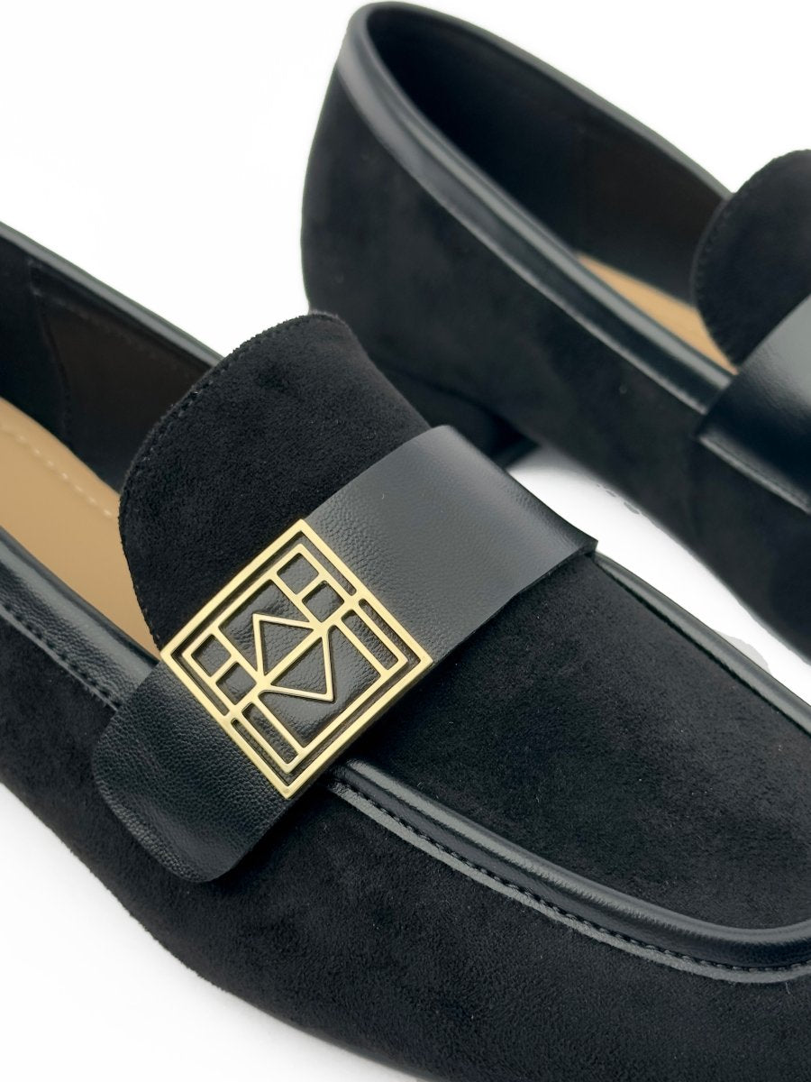 لوفر شمواه ذات تفاصيل معدنية