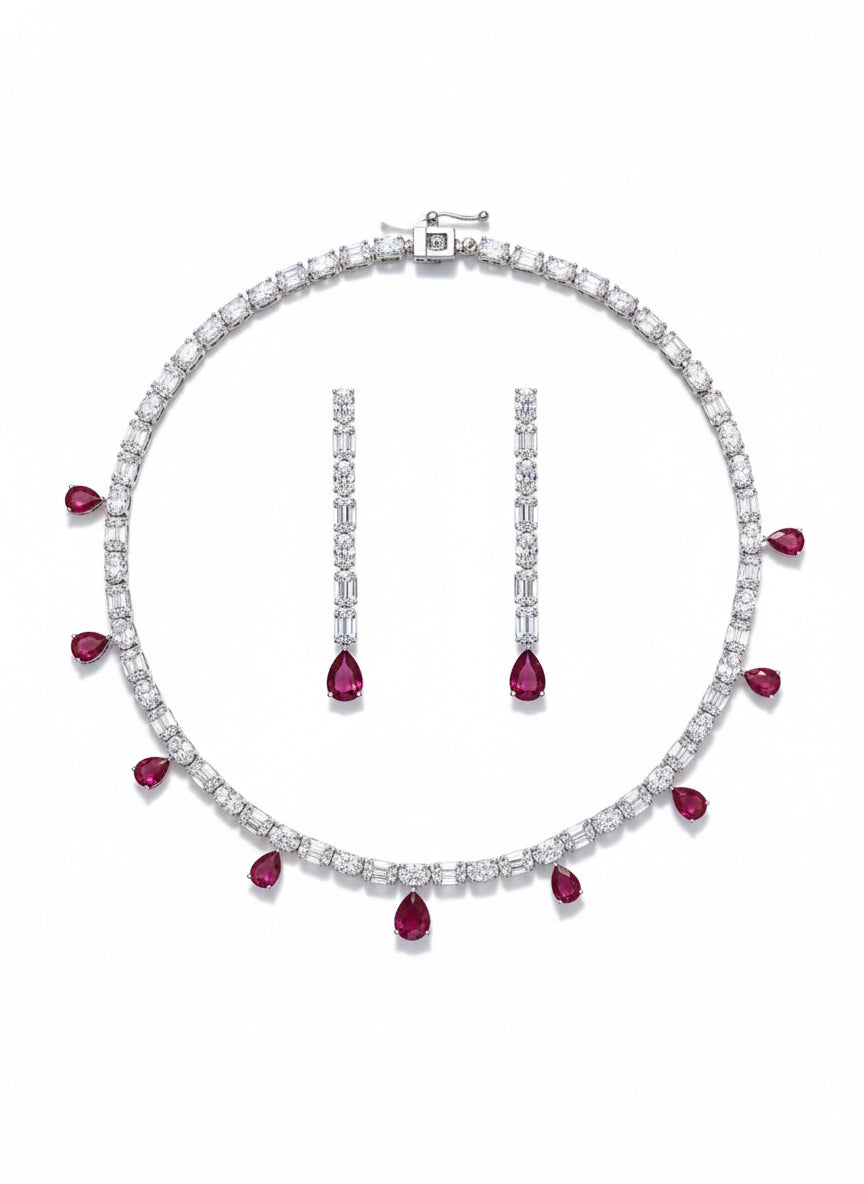 مرصع بأحجار الزركون والكريستال