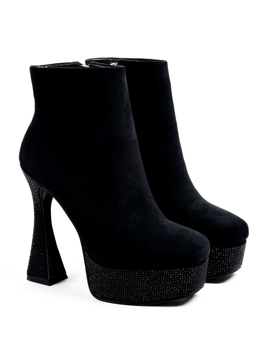 حذاء قصير من الجلد المدبوغ الأسود