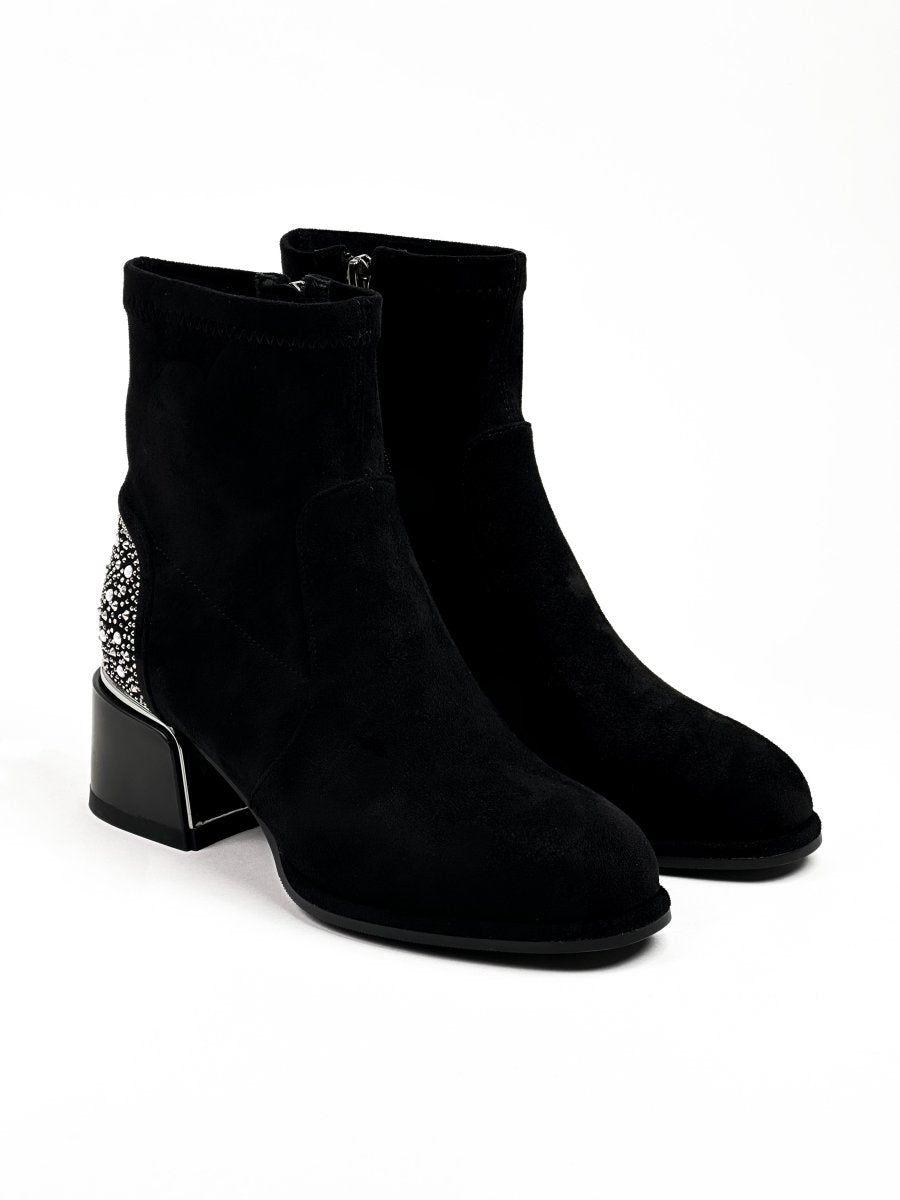 Black suede boots with back stones