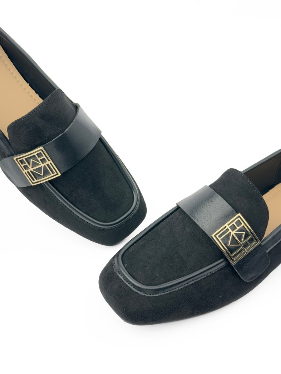 لوفر شمواه ذات تفاصيل معدنية