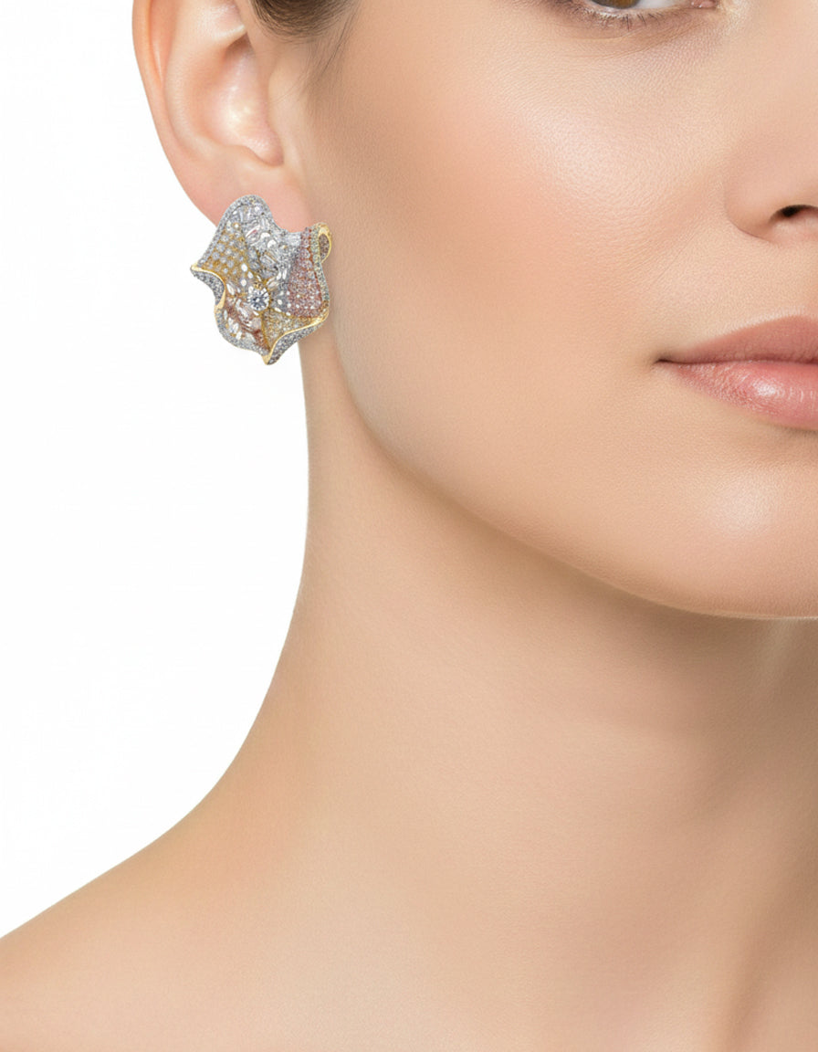 أقراط مرصعة بالزركون