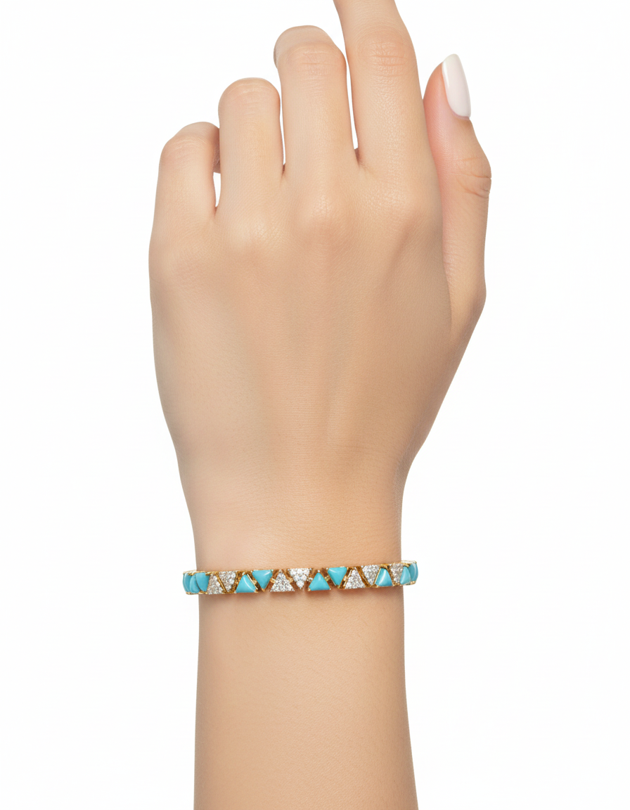 سوار بلون الفيروز