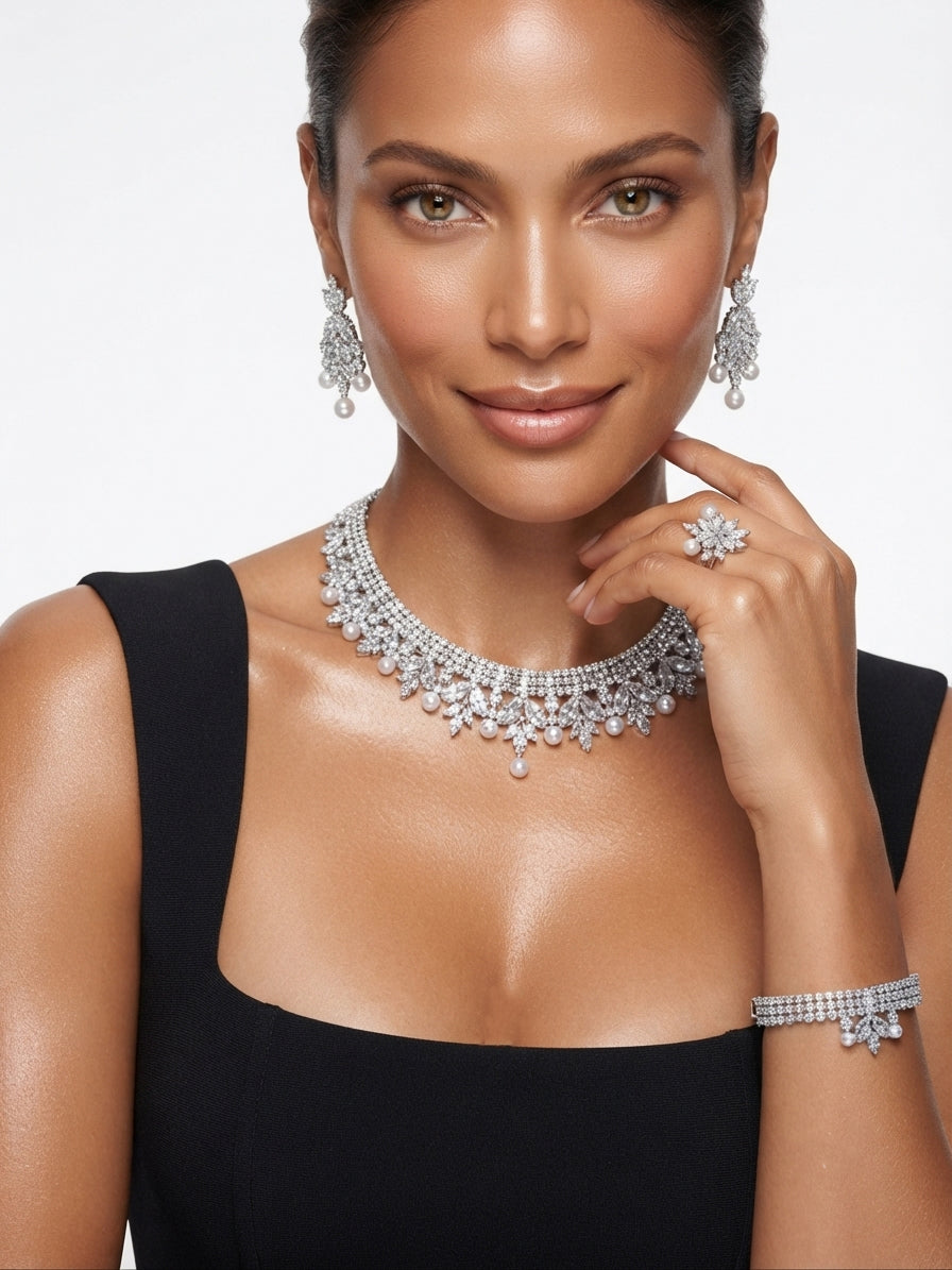 Zircon and pearl-studded set