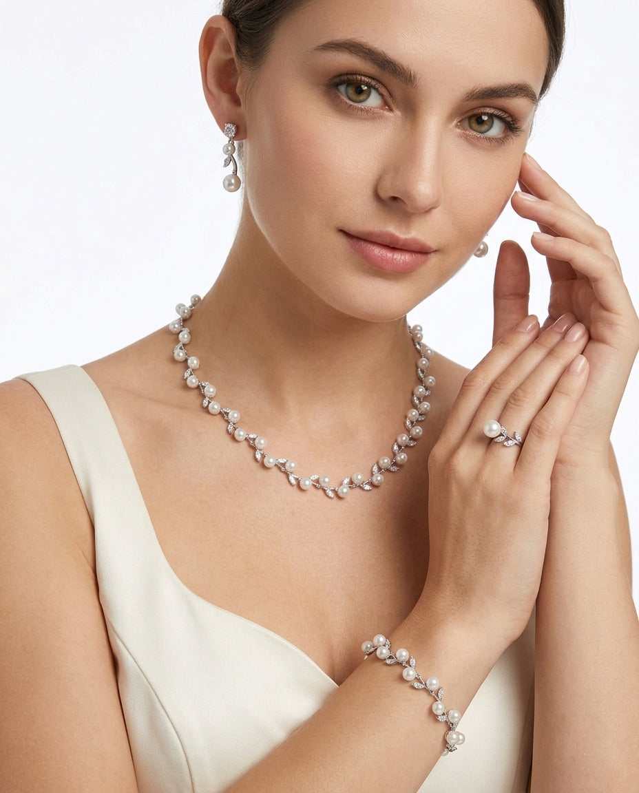 Pearl-studded set