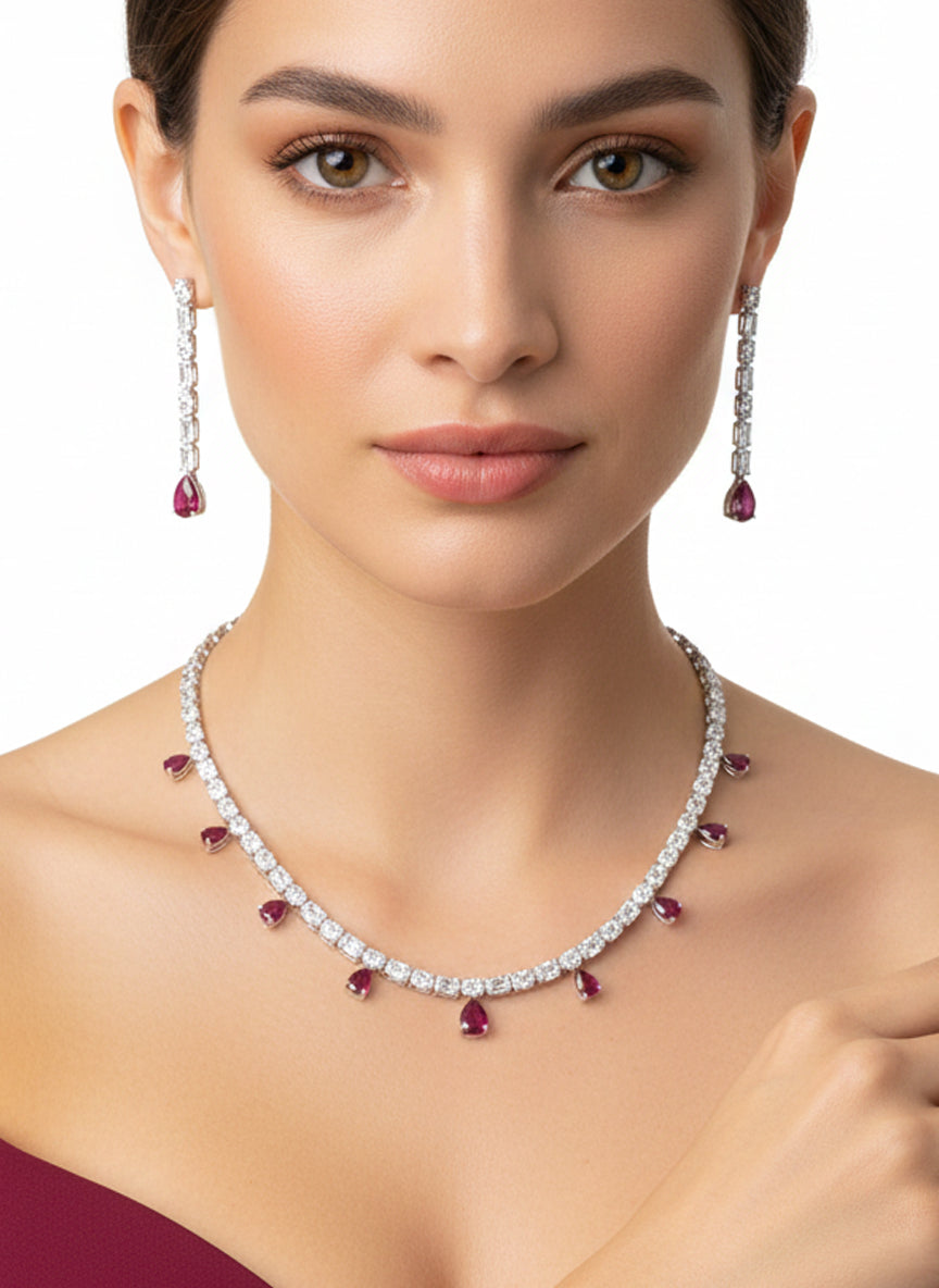 مرصع بأحجار الزركون والكريستال