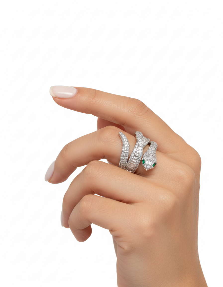 خاتم ثعبان مرصع بالزركون