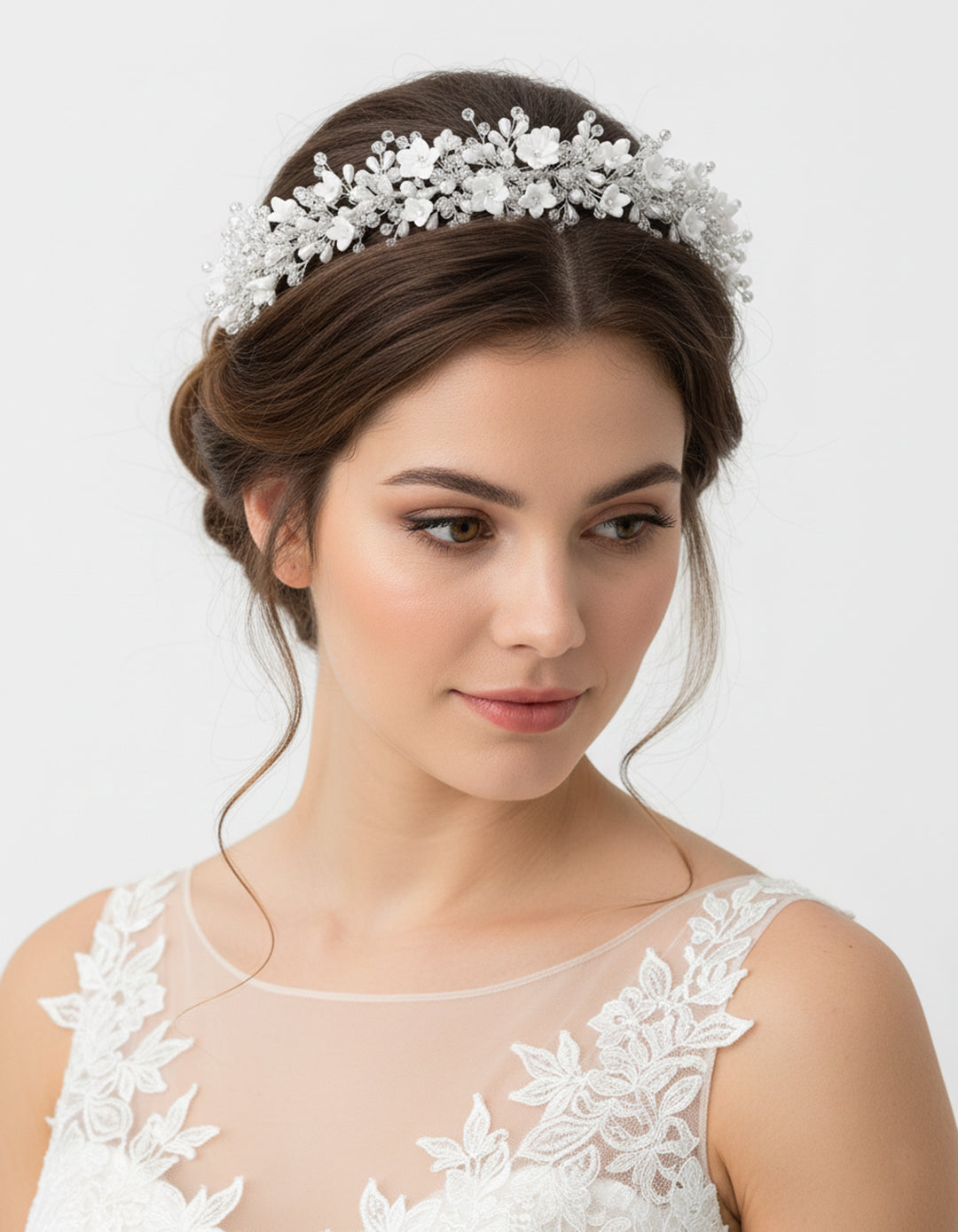 غطاء رأس مرصع بأحجار الزركون واللؤلؤ