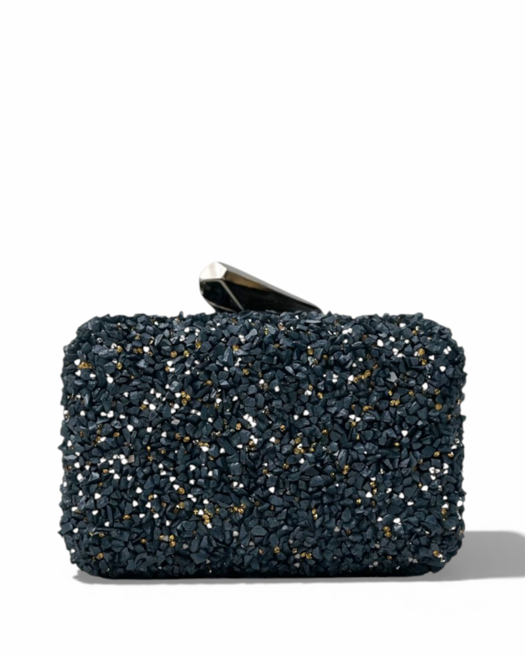 محفظة مصنوعة يدوياً