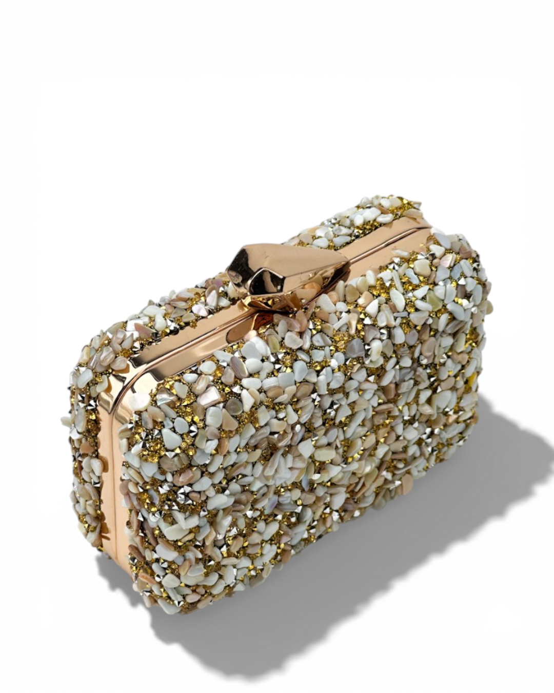 محفظة مصنوعة يدوياً