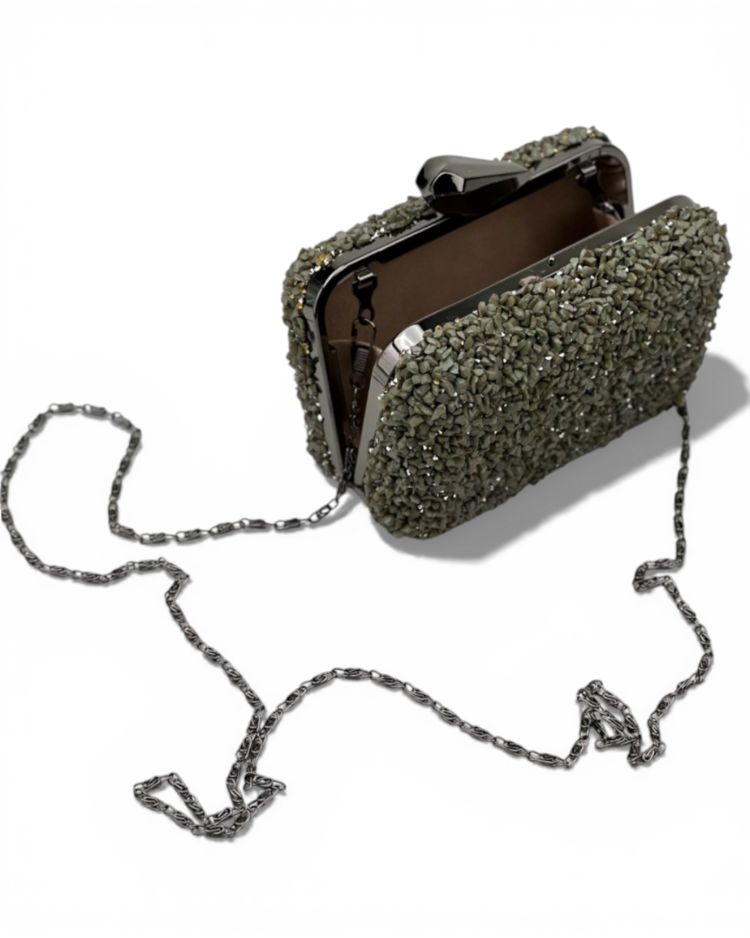 محفظة مصنوعة يدوياً