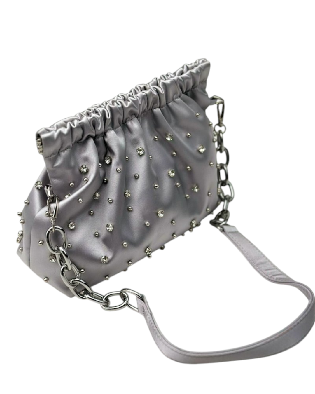 حقيبة من الساتان مزينة بالكريستال