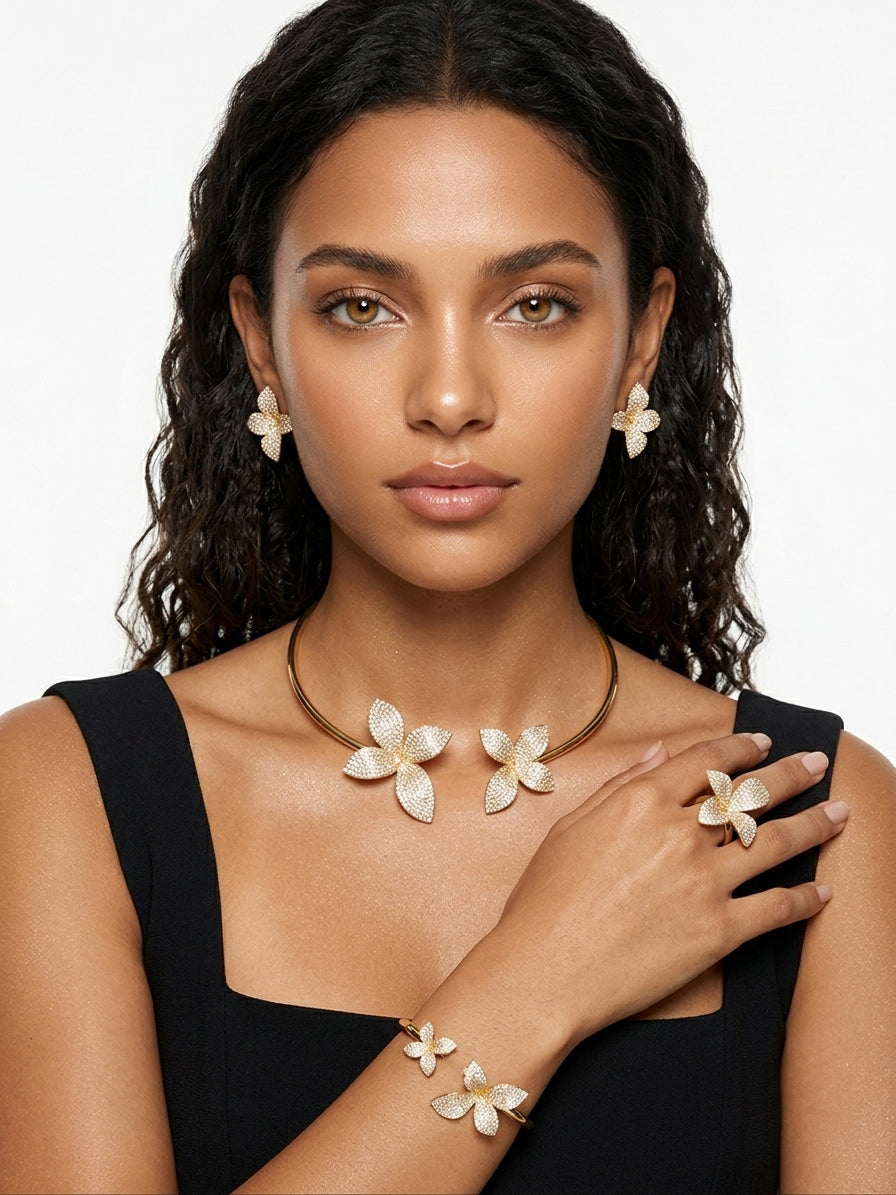 Gold-colored rose set