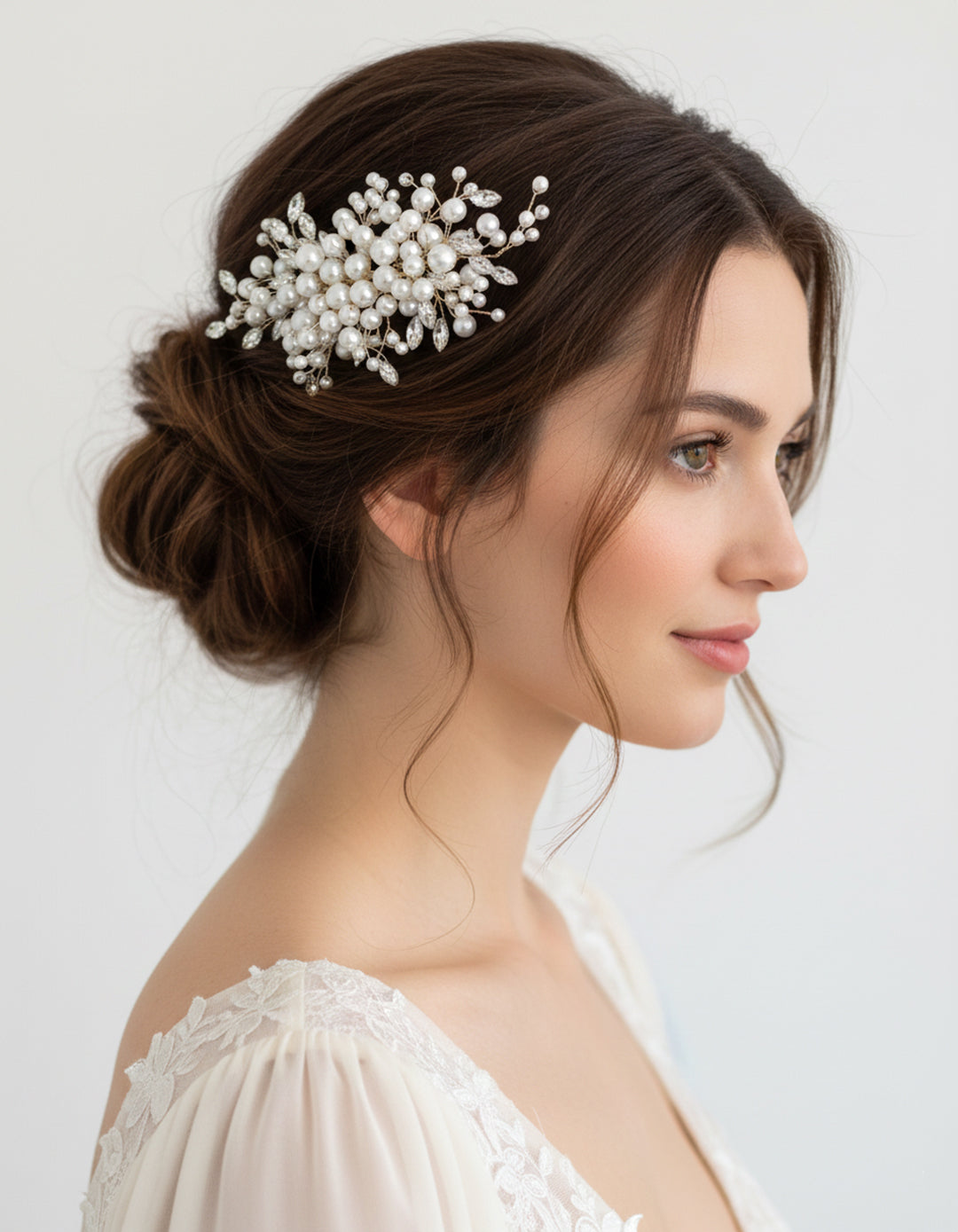 غطاء رأس مزين باللؤلؤ