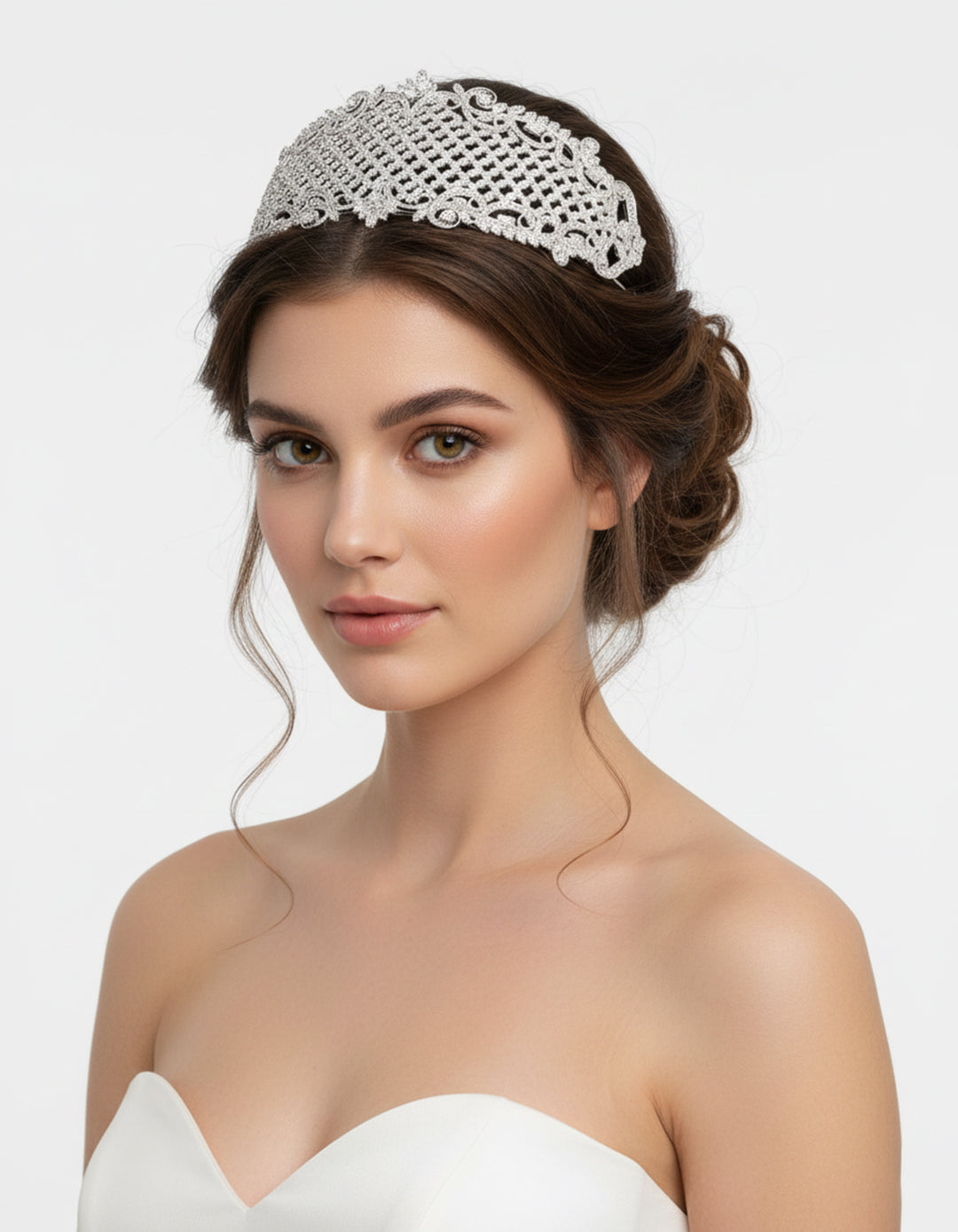 غطاء رأس مرصع بأحجار الزركون