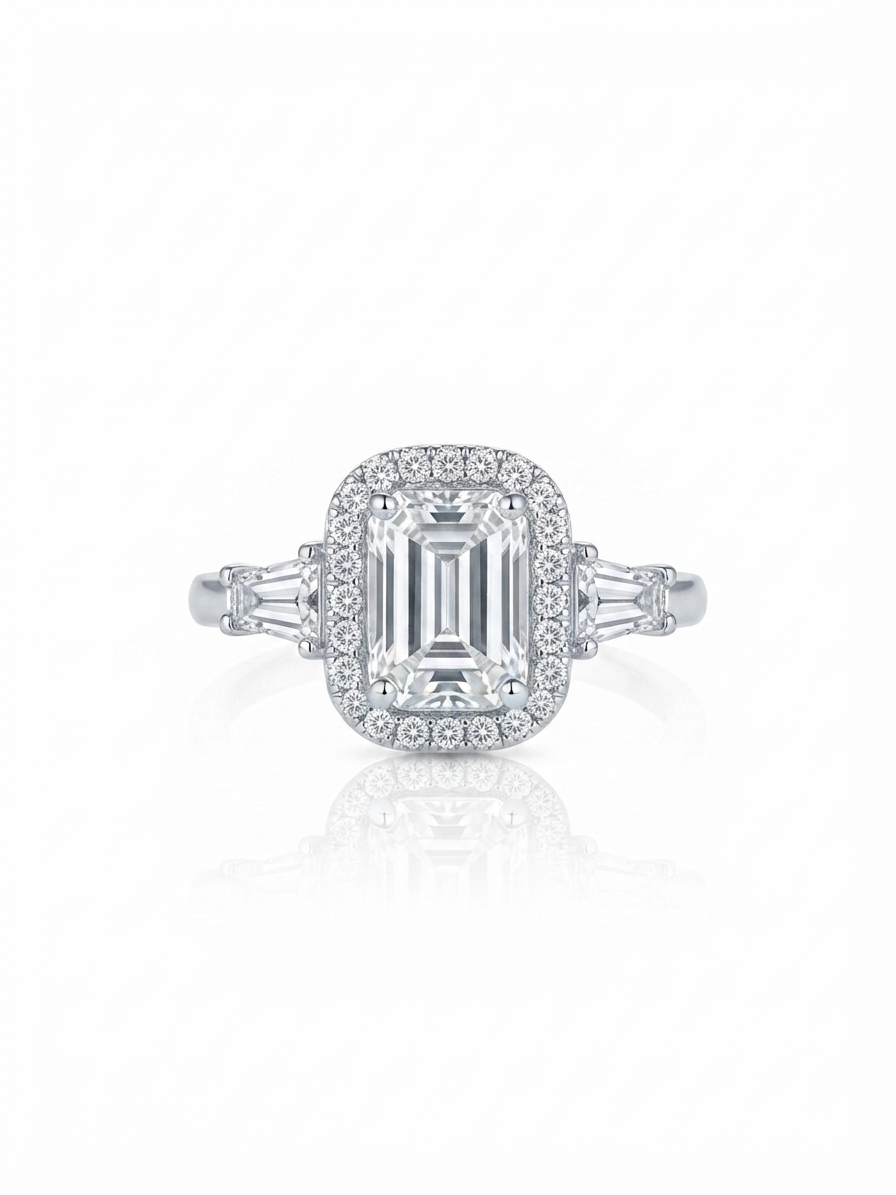 Ring set with zircon stones