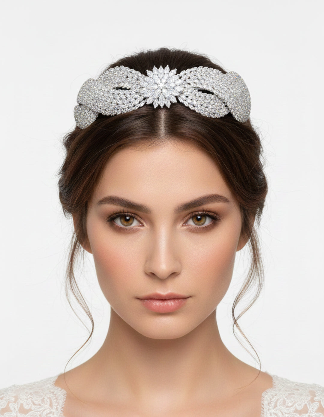 غطاء رأس مرصع بأحجار الزركون