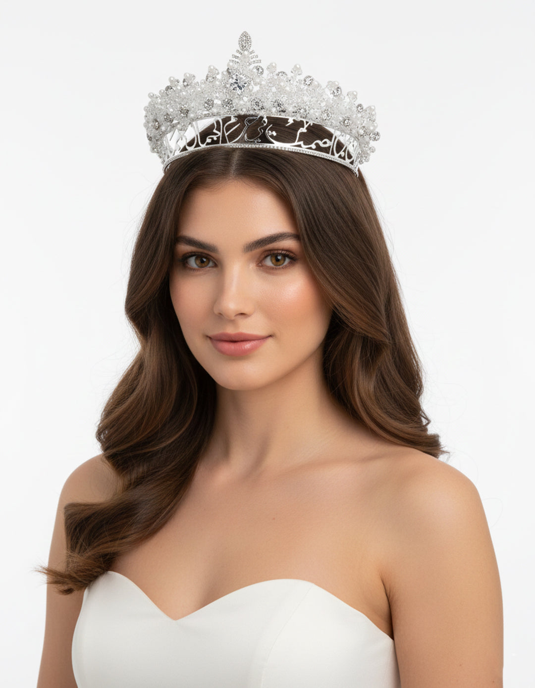 تاج فالصمت في حرم جمال الجمال