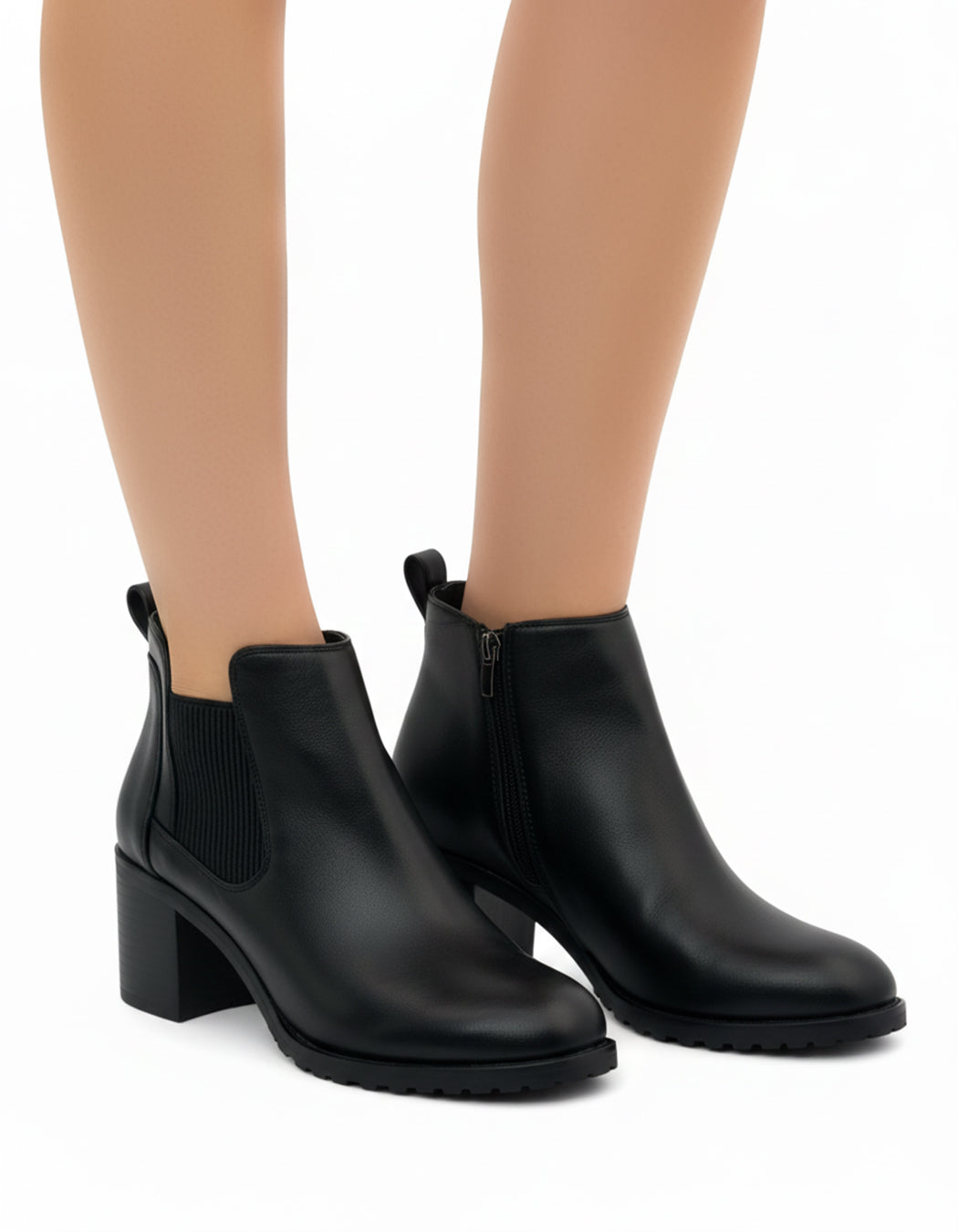 حذاء تشيلسي بكعب عريض