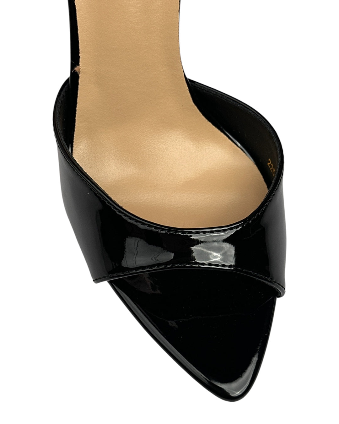 Shiny leather sandals