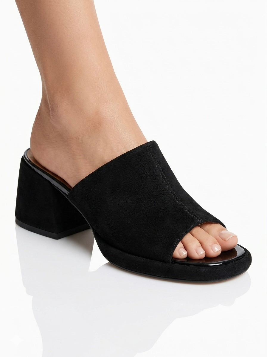 Suede slippers