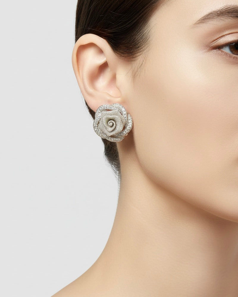 أقراط على شكل وردة