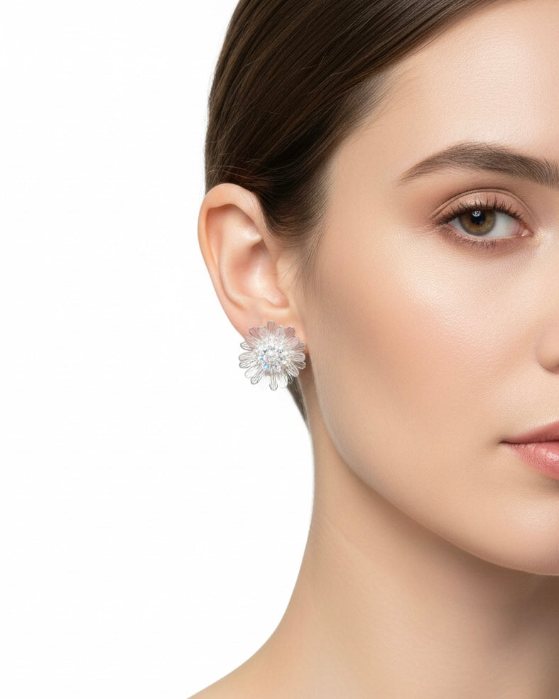 أقراط مرصعة بالزركون