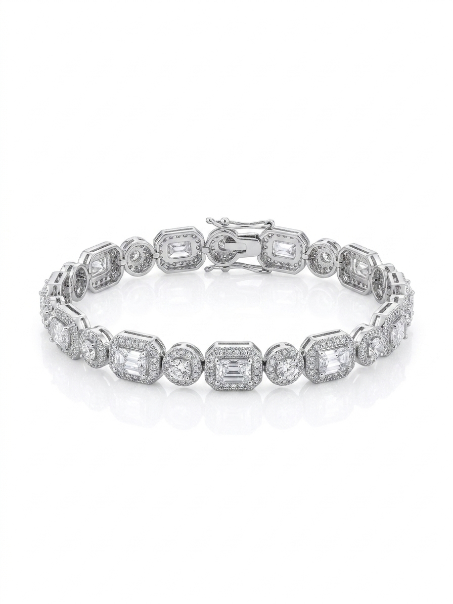 Bracelet adorned with crystal stones