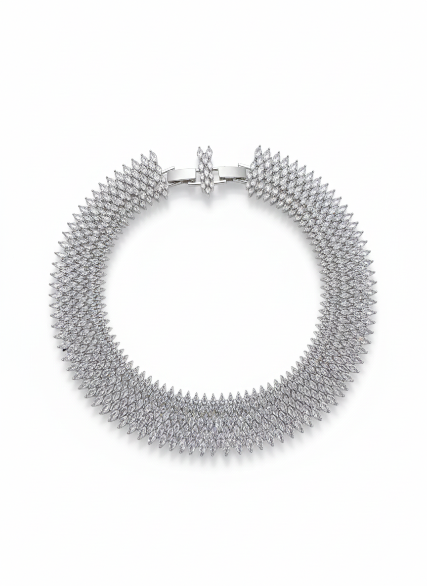 مرصع بأحجار الزركون الفضية