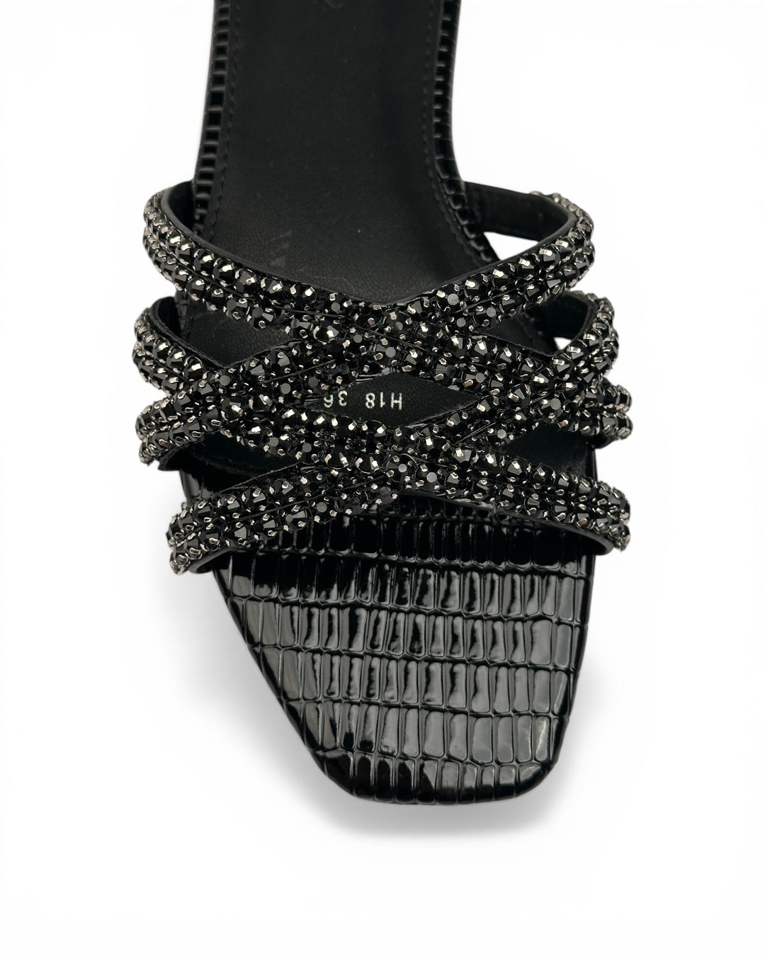 Leather slipper with crystal stones