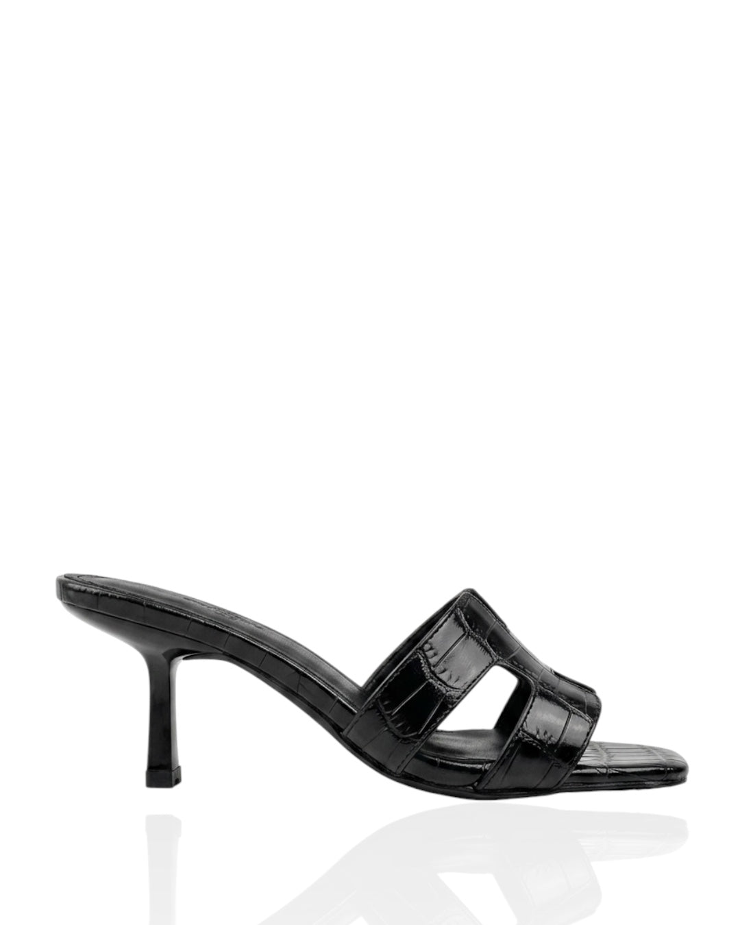 Leather slipper