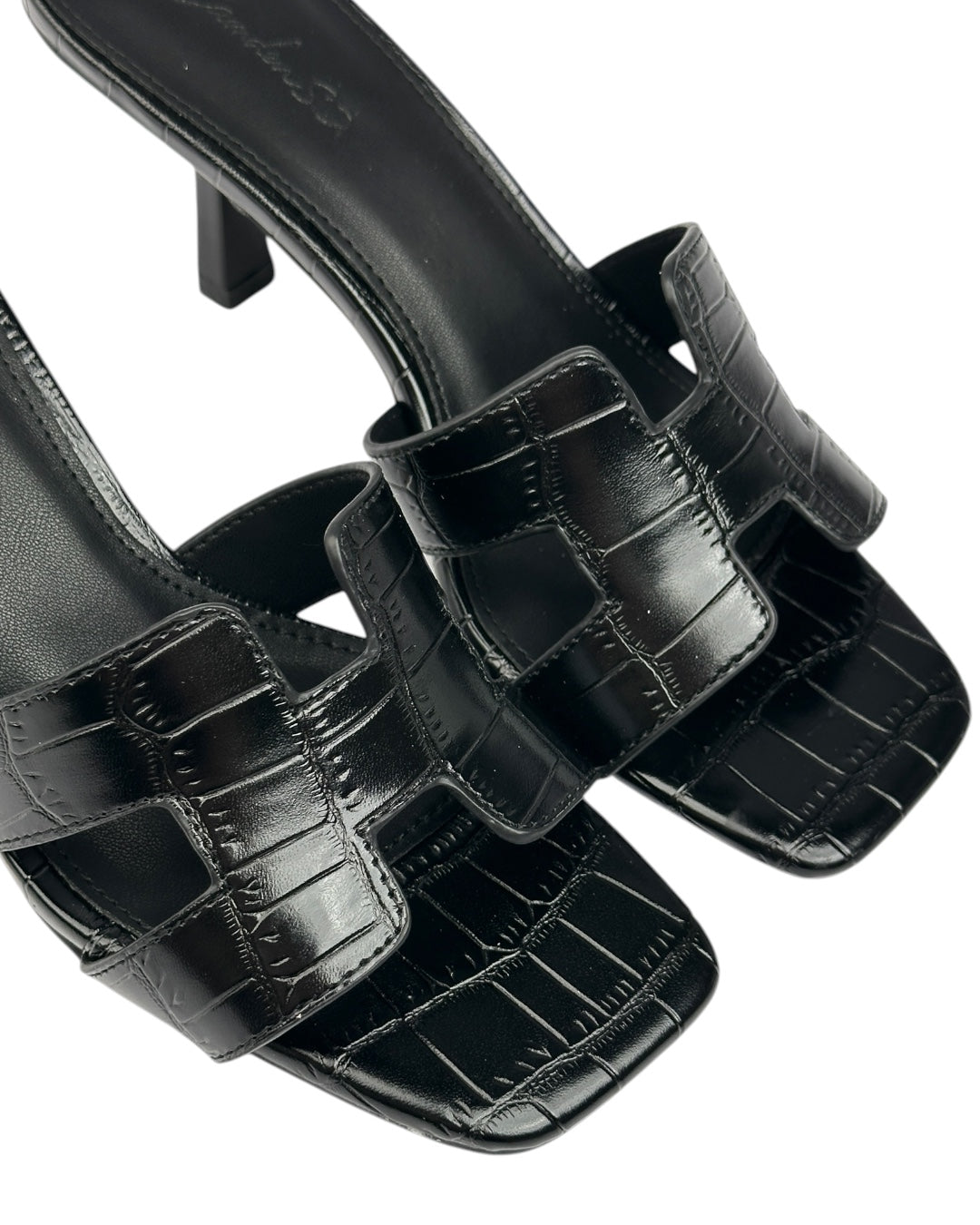 Leather slipper