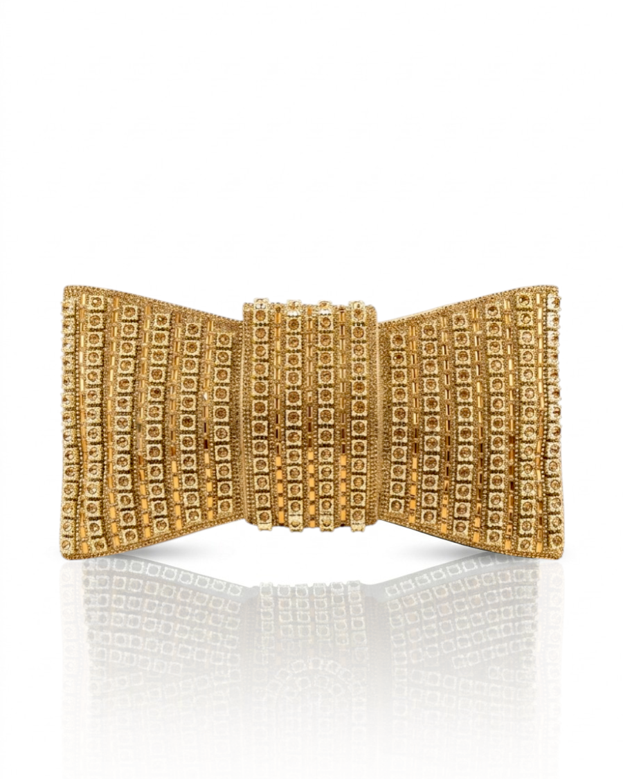 Bow-Shaped Clutch