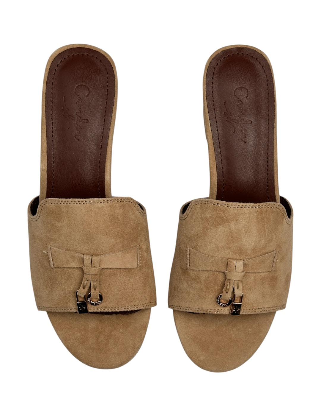 Suede slippers