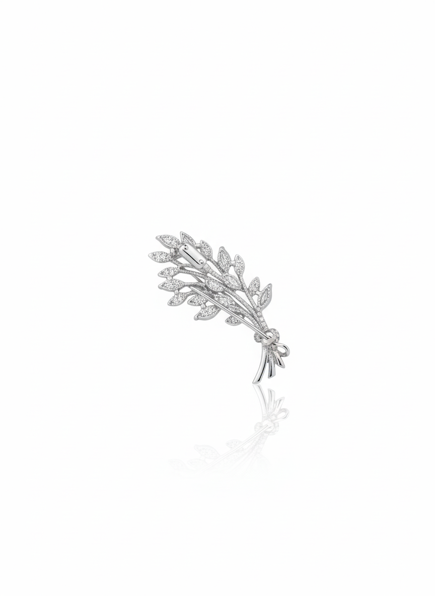 بروش مرصع بأحجار الزركون