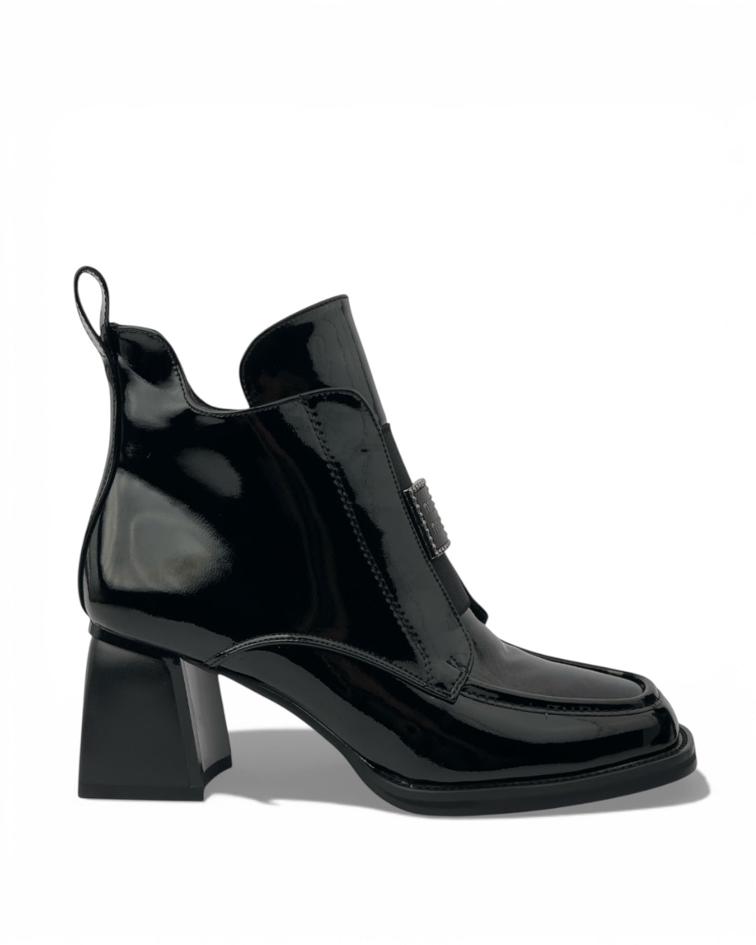 حذاء بكعب عريض وسحاب جانبي