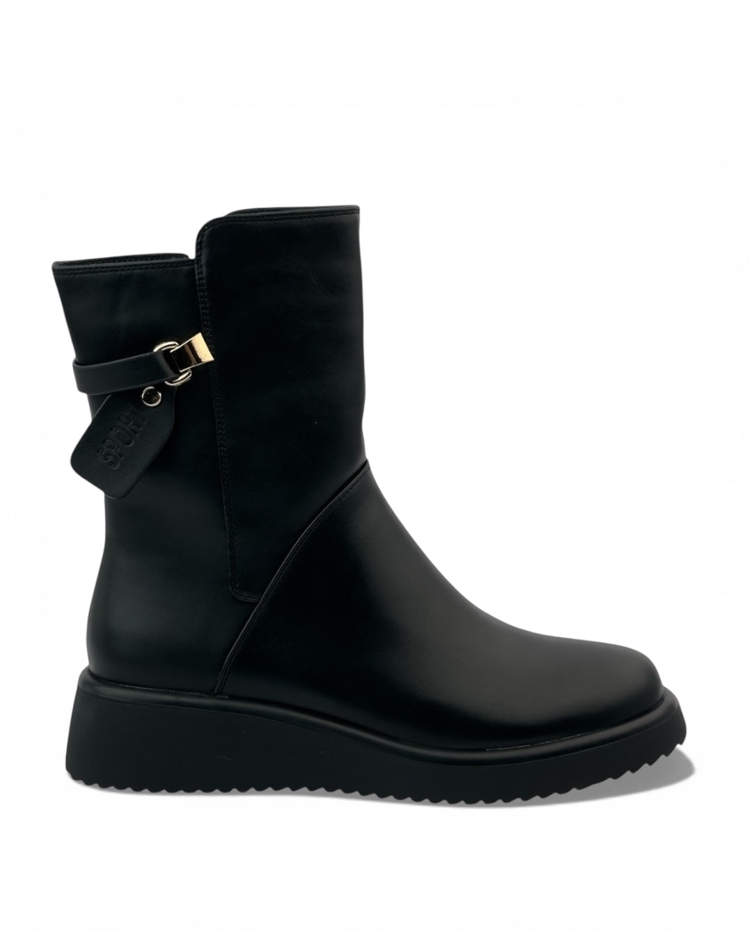 حذاء من الجلد الأملس بنعل سميك