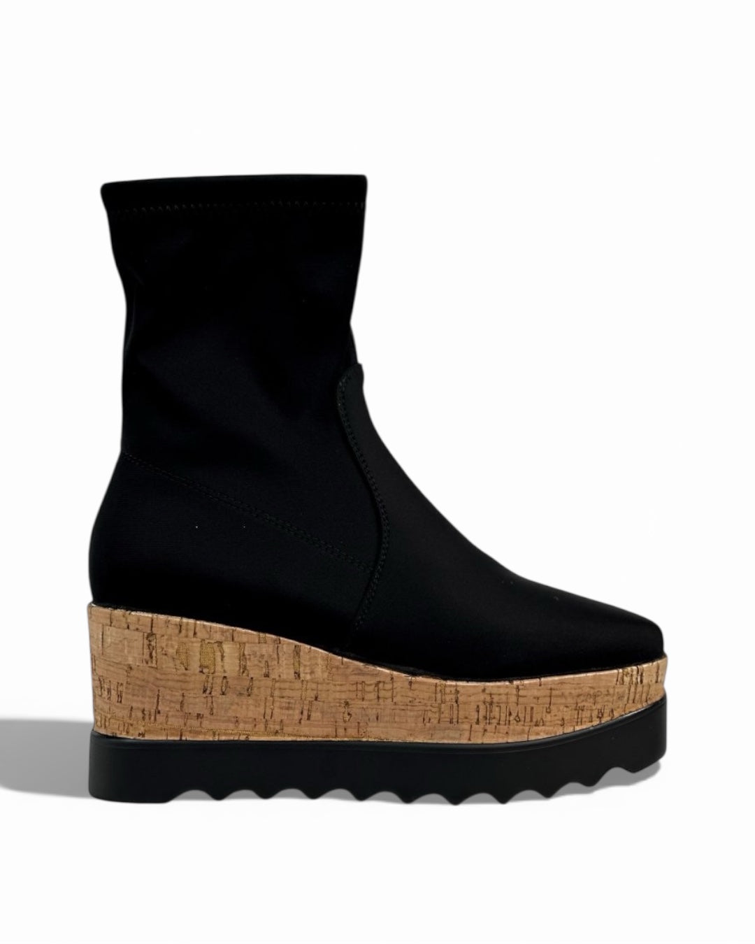 أحذية عمل سوداء قصيرة