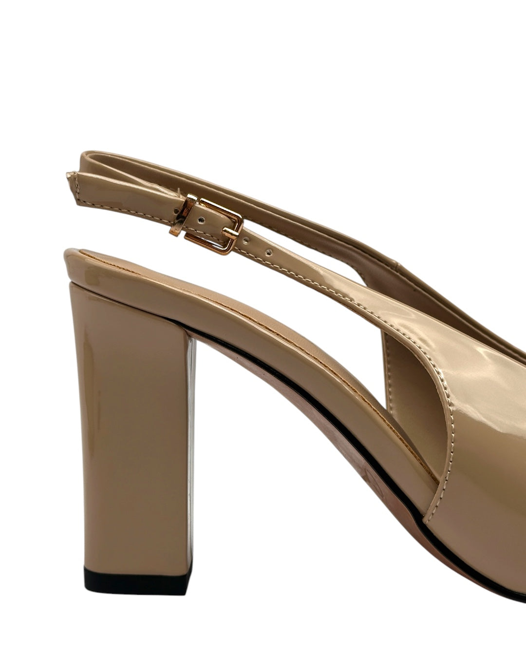 Leather heels with a side buckle