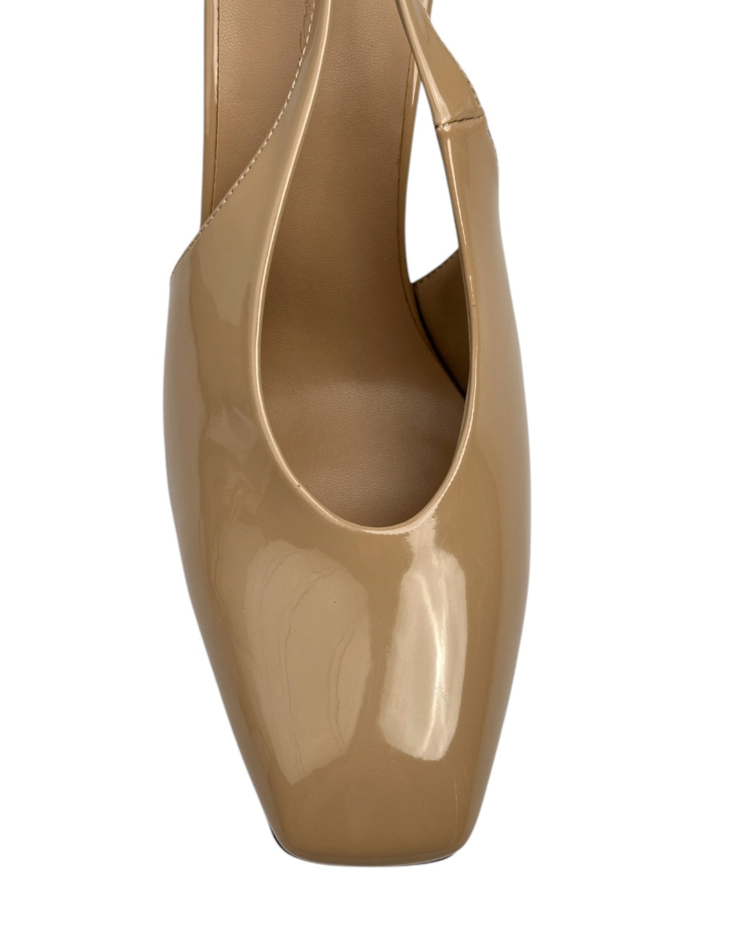 Leather heels with a side buckle