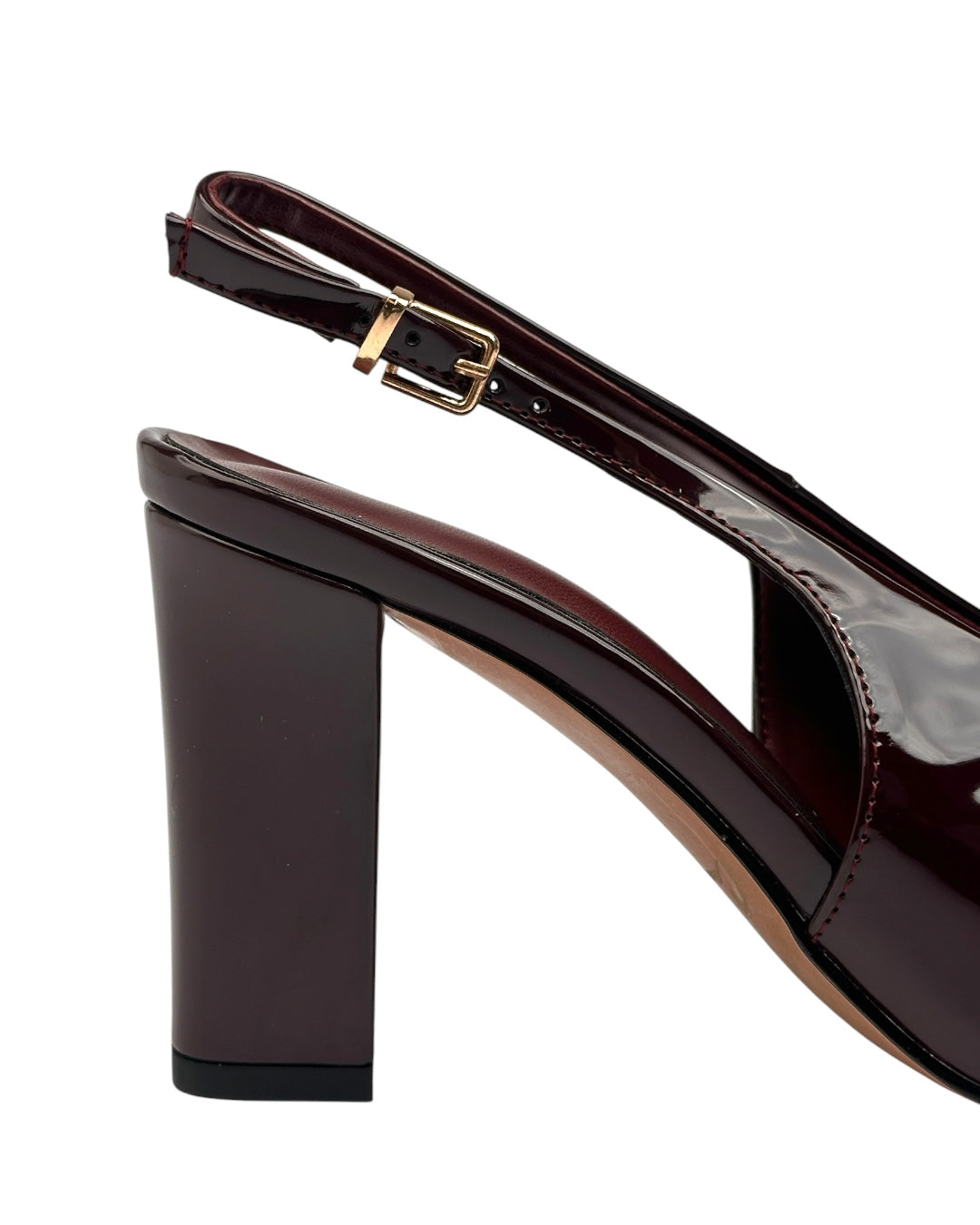 Leather heels with a side buckle