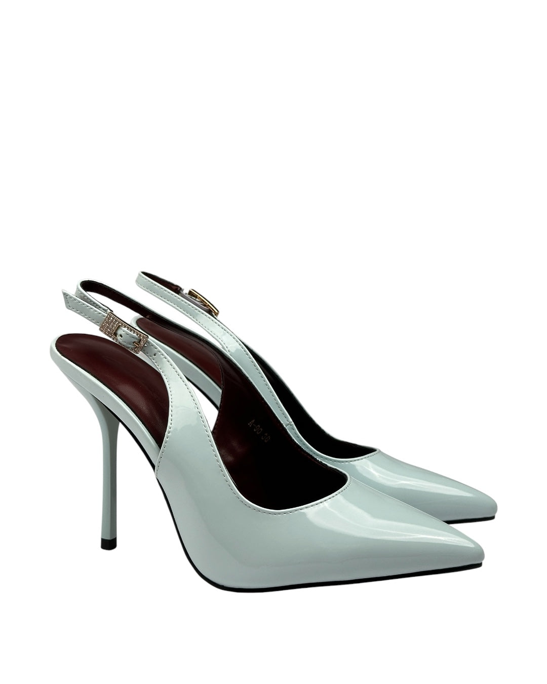 Leather heels with a side buckle
