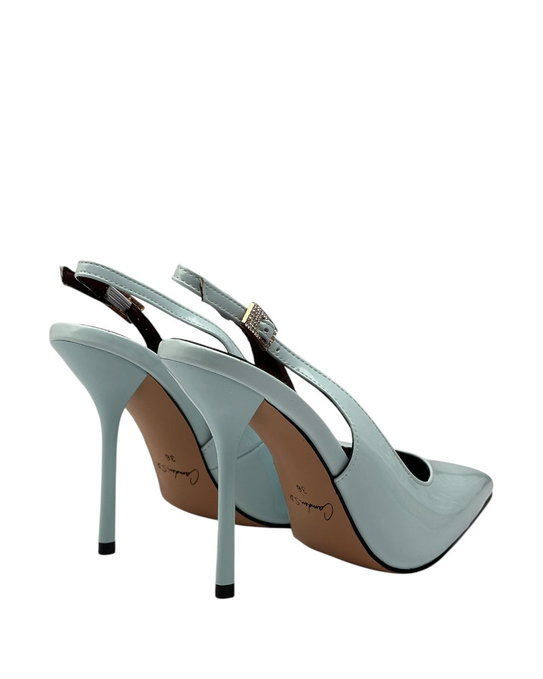Leather heels with a side buckle