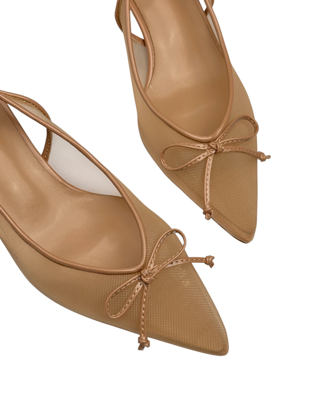 Chiffon heels with a bow in the front