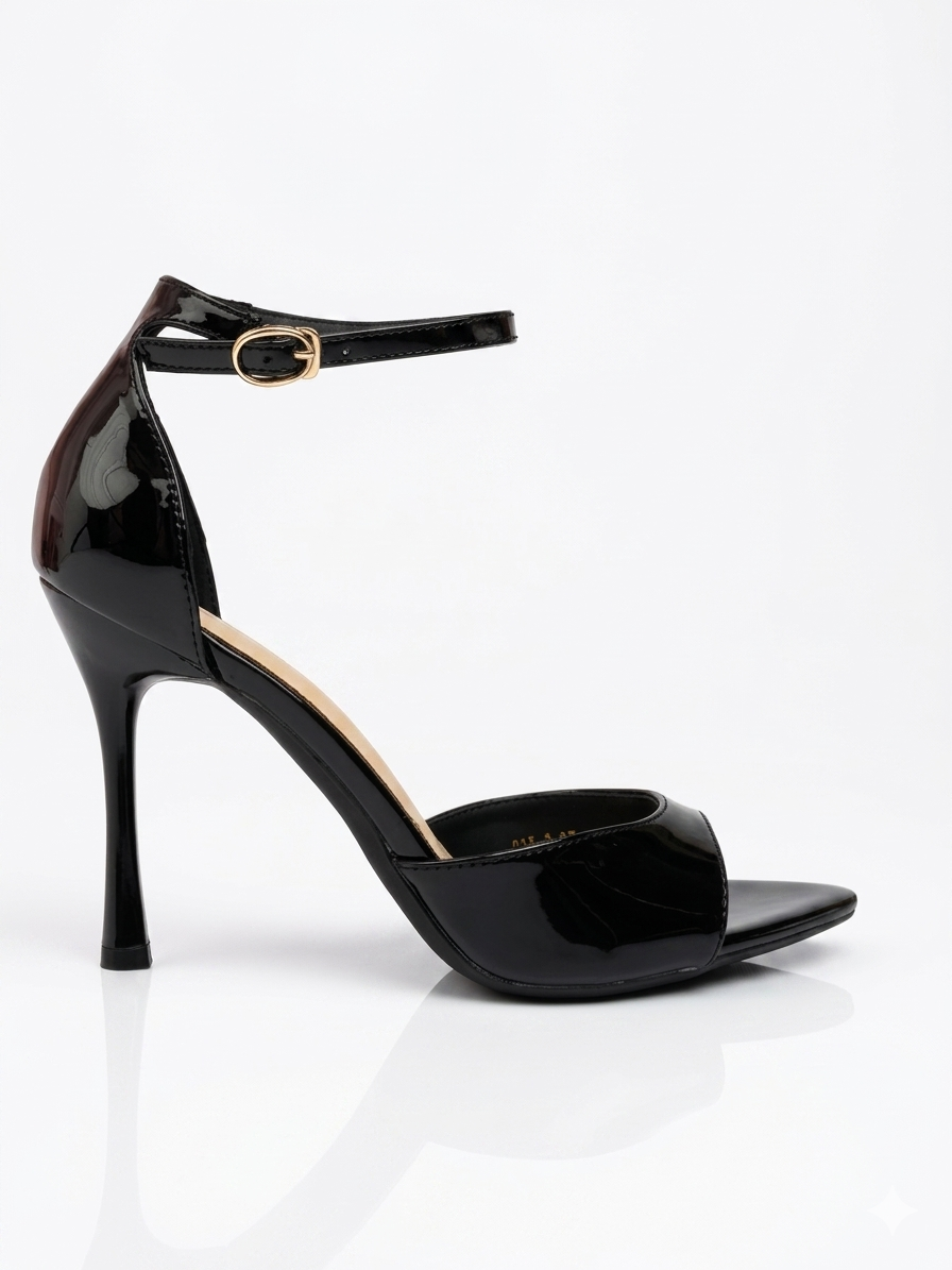 Shiny leather sandals