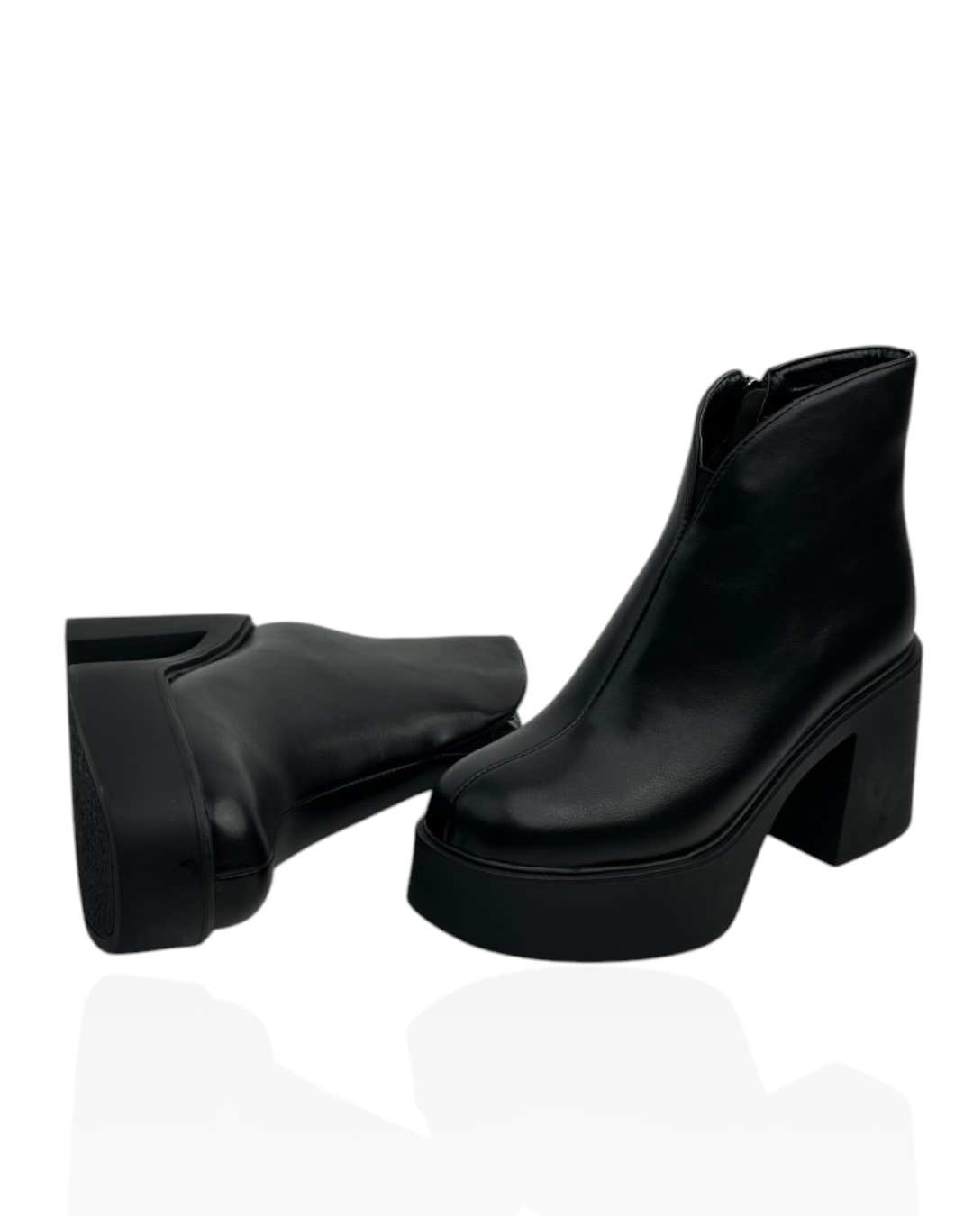 Leather boots with a block heel