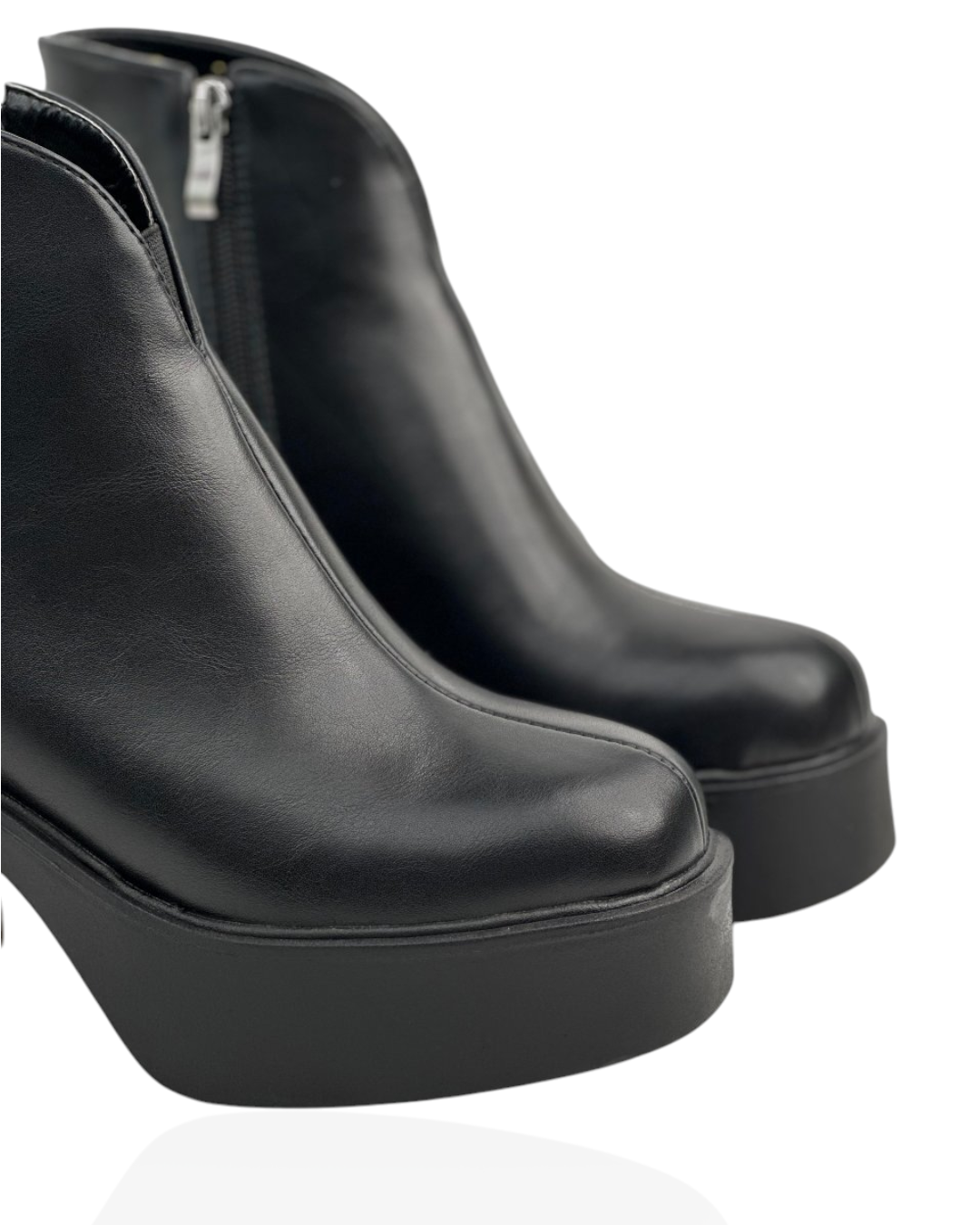 Leather boots with a block heel