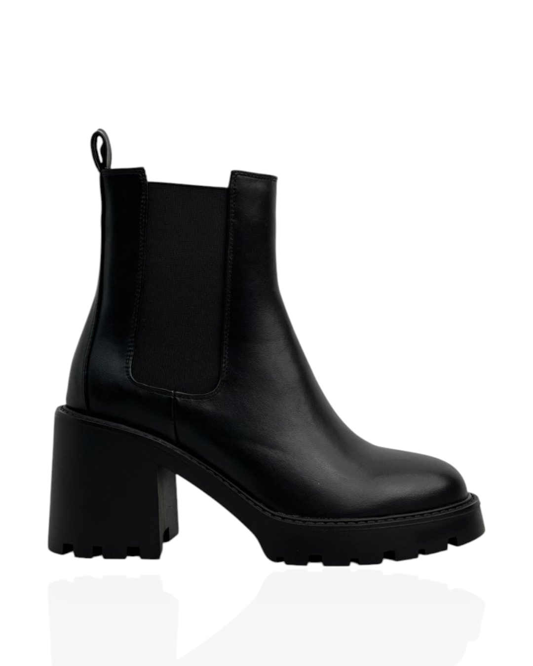 Leather Chelsea boot with thick sole
