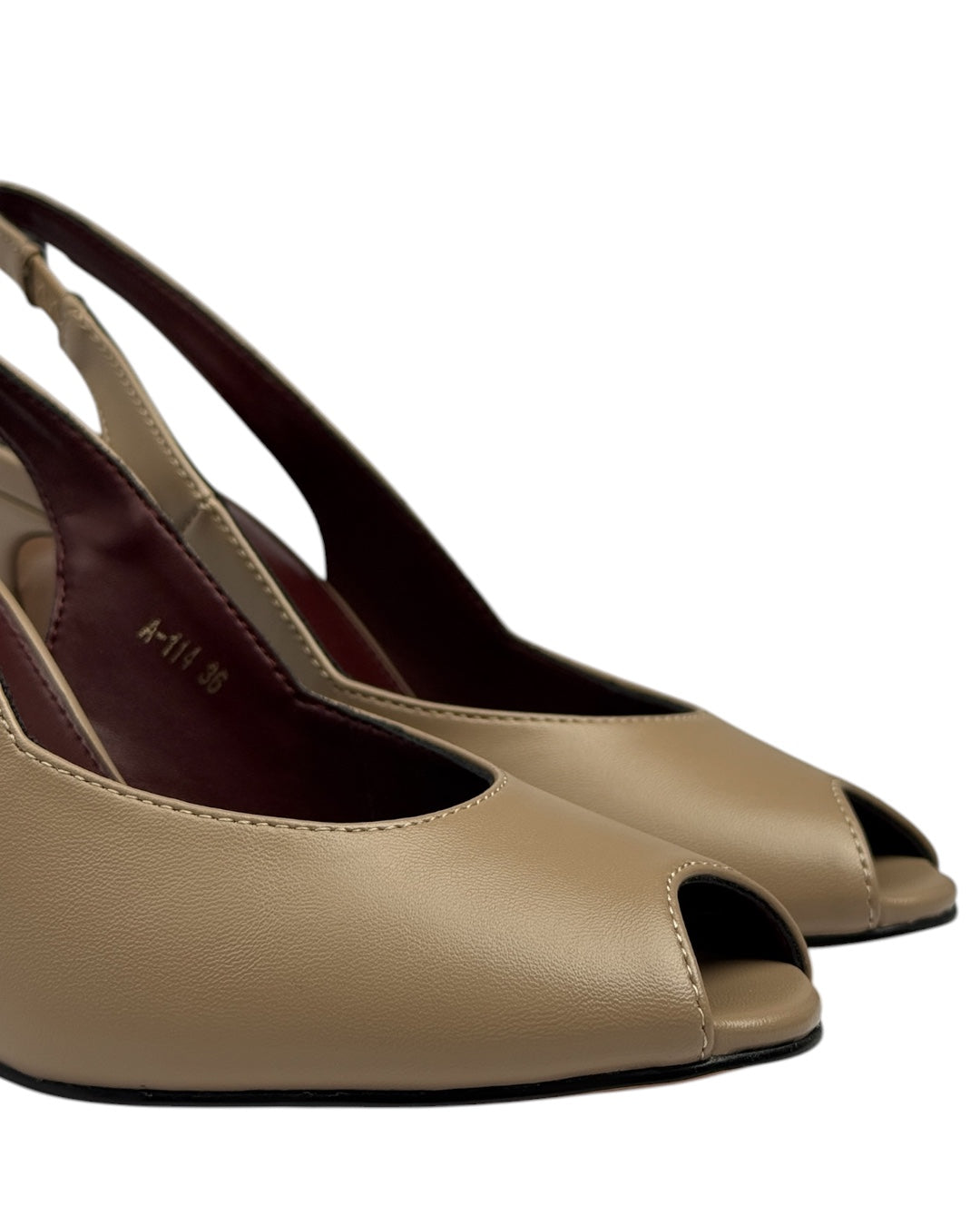 Leather sandal