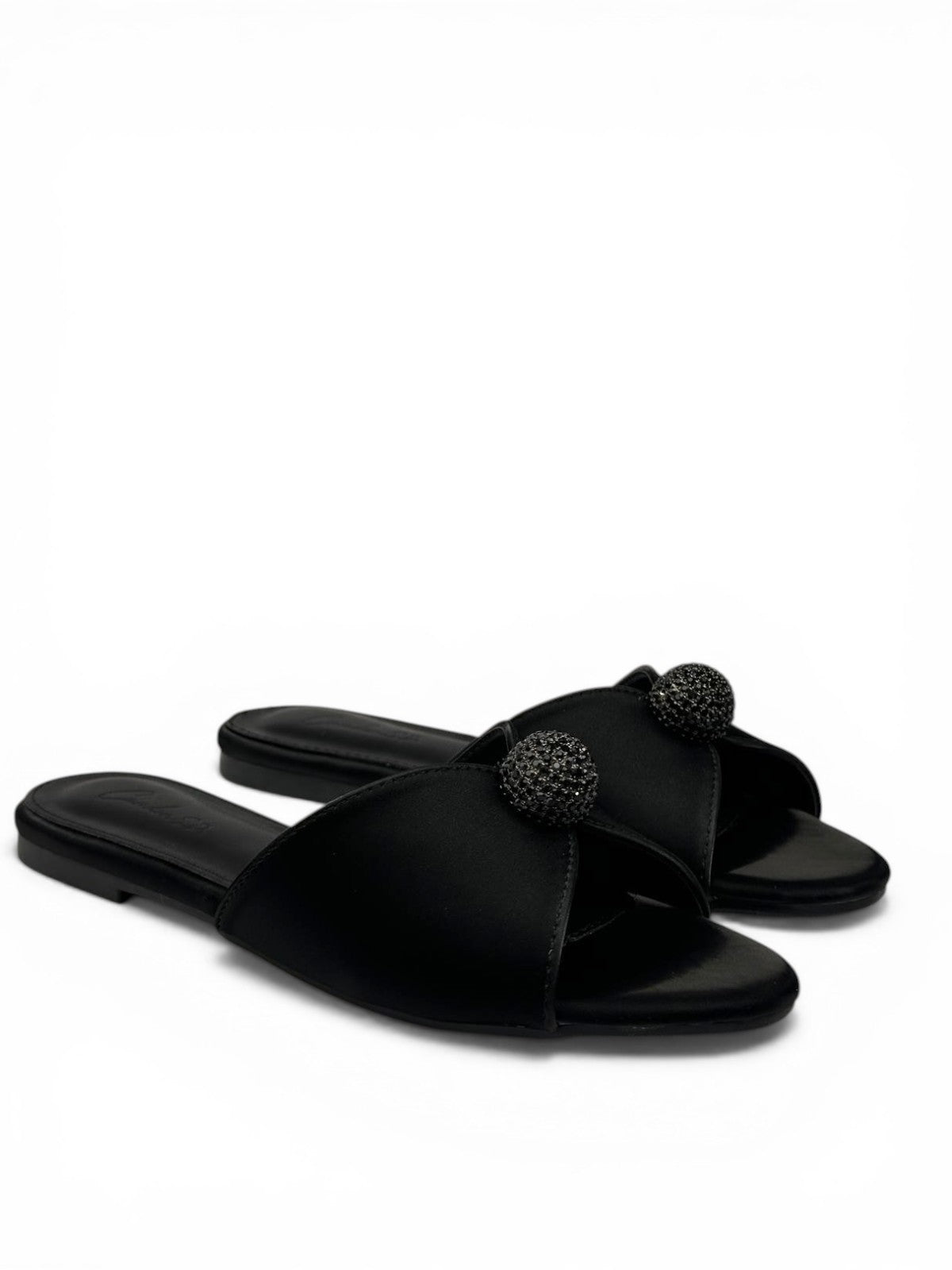 Leather slippers with crystal ball